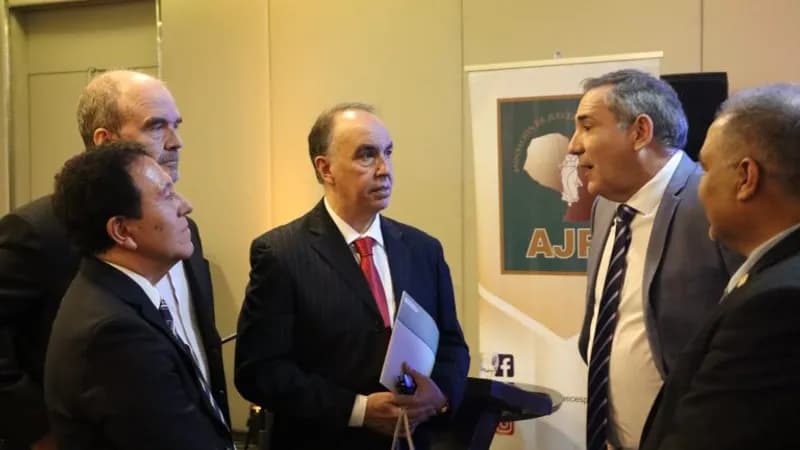 Universidad Autónoma del Paraguay participó en el Seminario “Inteligencia Artificial y el Futuro de la Justicia”