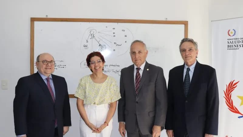 En el marco de una serie de reuniones con autoridades del Paraguay, Rector de la Universidad Autónoma de Chile visitó dependencias de la UAP