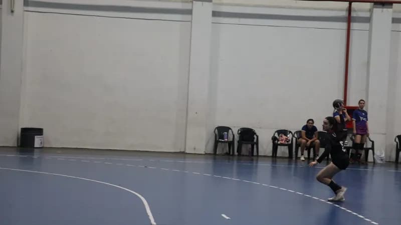 ¡Victoria arrolladora del equipo de handball femenino de la UAP en los JUPY 2025!