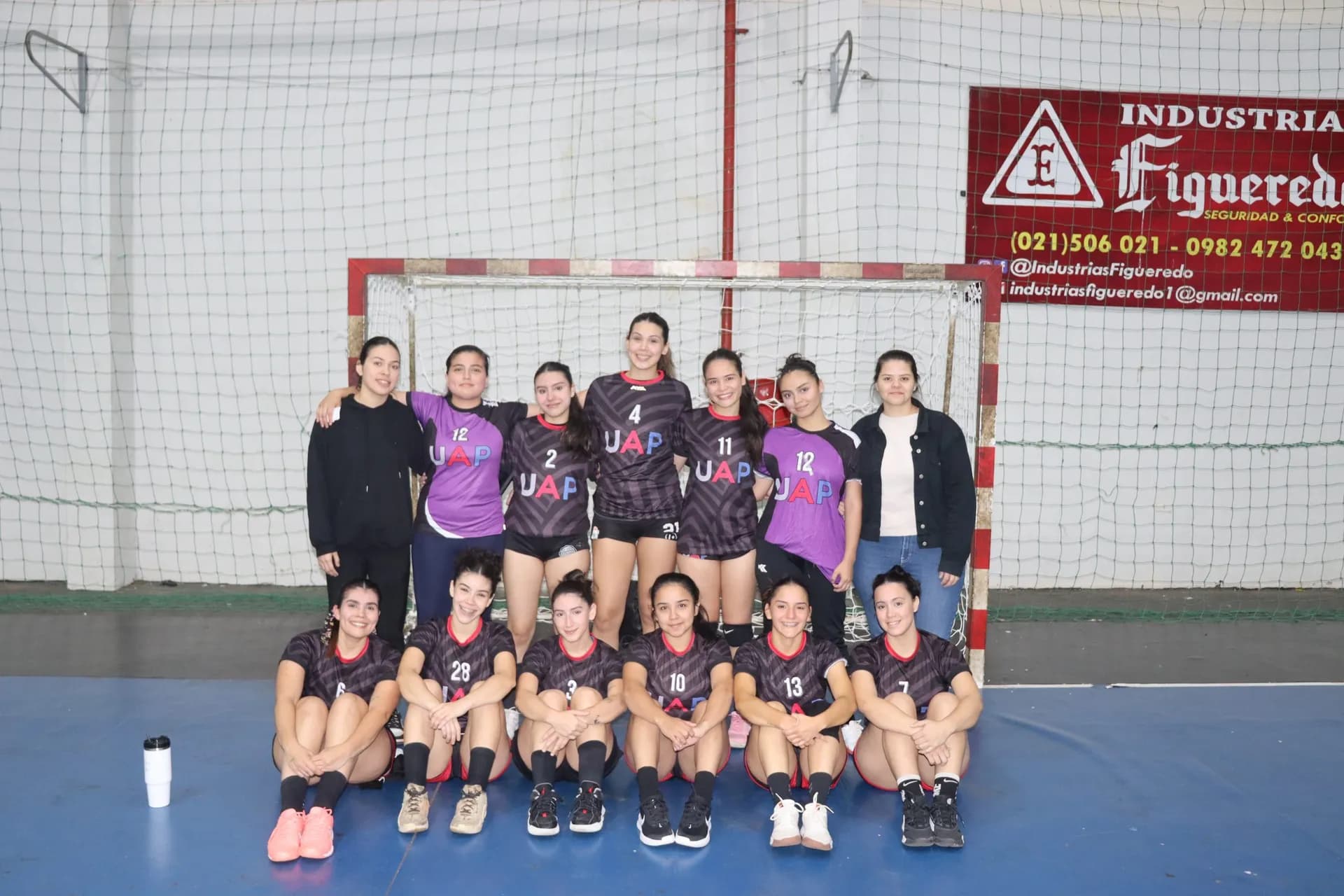 ¡Victoria arrolladora del equipo de handball femenino de la UAP en los JUPY 2025!