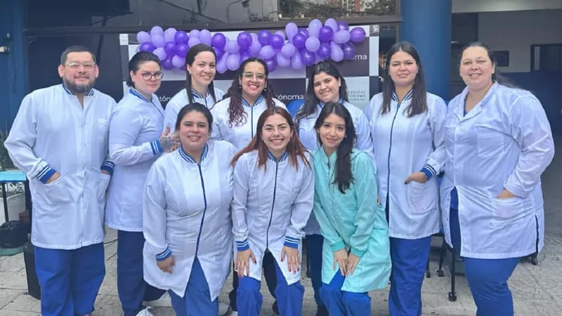Universidad Autónoma del Paraguay realizó servicio gratuito a la comunidad en el marco del día del Podólogo