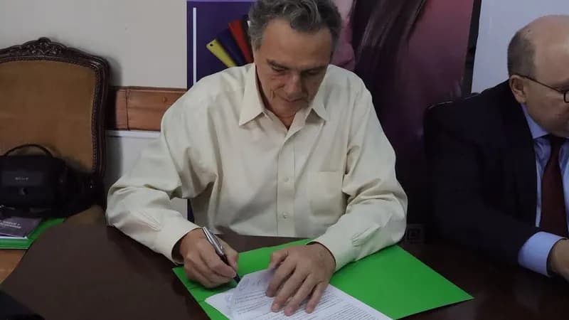 La UAP firma convenio marco con la Cooperativa Ypacaraí Ltda.