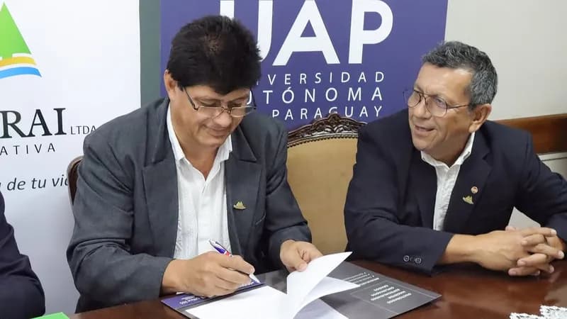 La UAP firma convenio marco con la Cooperativa Ypacaraí Ltda.
