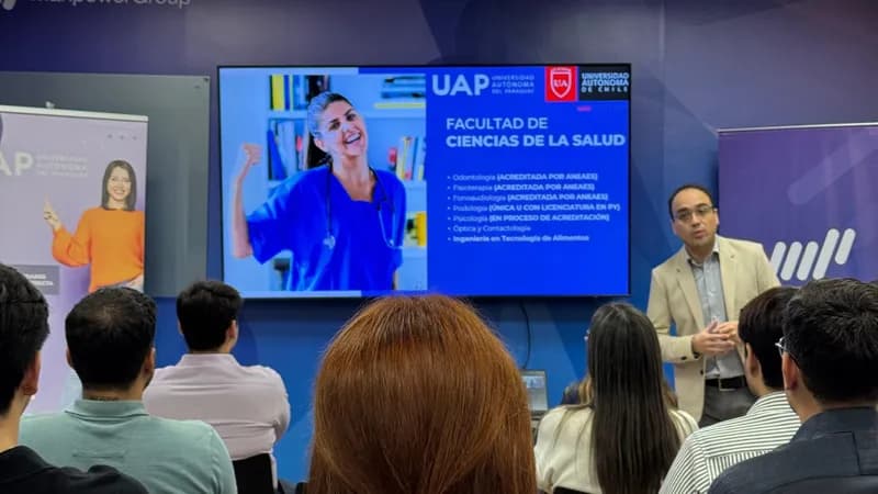 Universidad Autónoma del Paraguay visitó oficinas de su socio estratégico ManpowerGroup