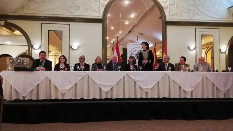 El Rector de la UAP Recibe Distinción de la Fundación de la Cruzada Mundial de la Amistad.