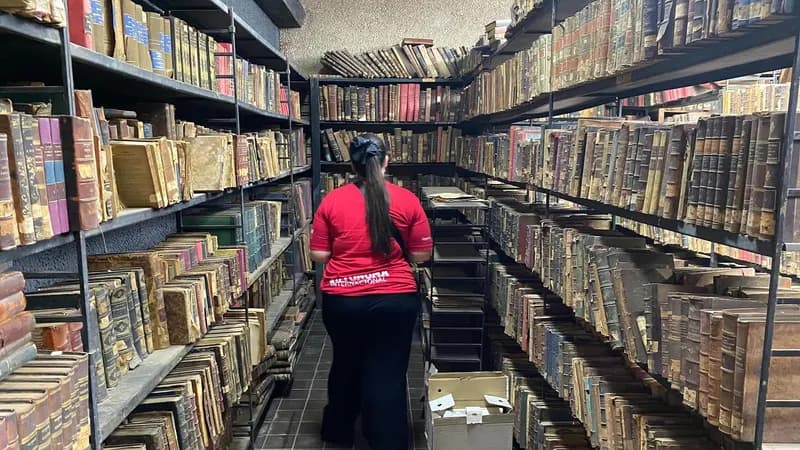 Estudiantes de la UAP se preparan para realizar su visita a la Universidad Autónoma de Chile