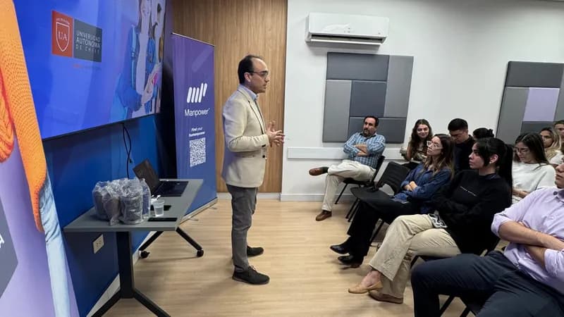 Universidad Autónoma del Paraguay visitó oficinas de su socio estratégico ManpowerGroup