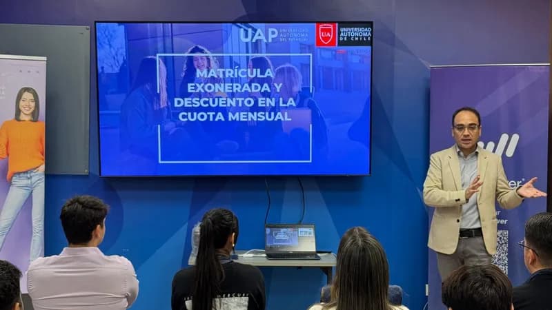 Universidad Autónoma del Paraguay visitó oficinas de su socio estratégico ManpowerGroup