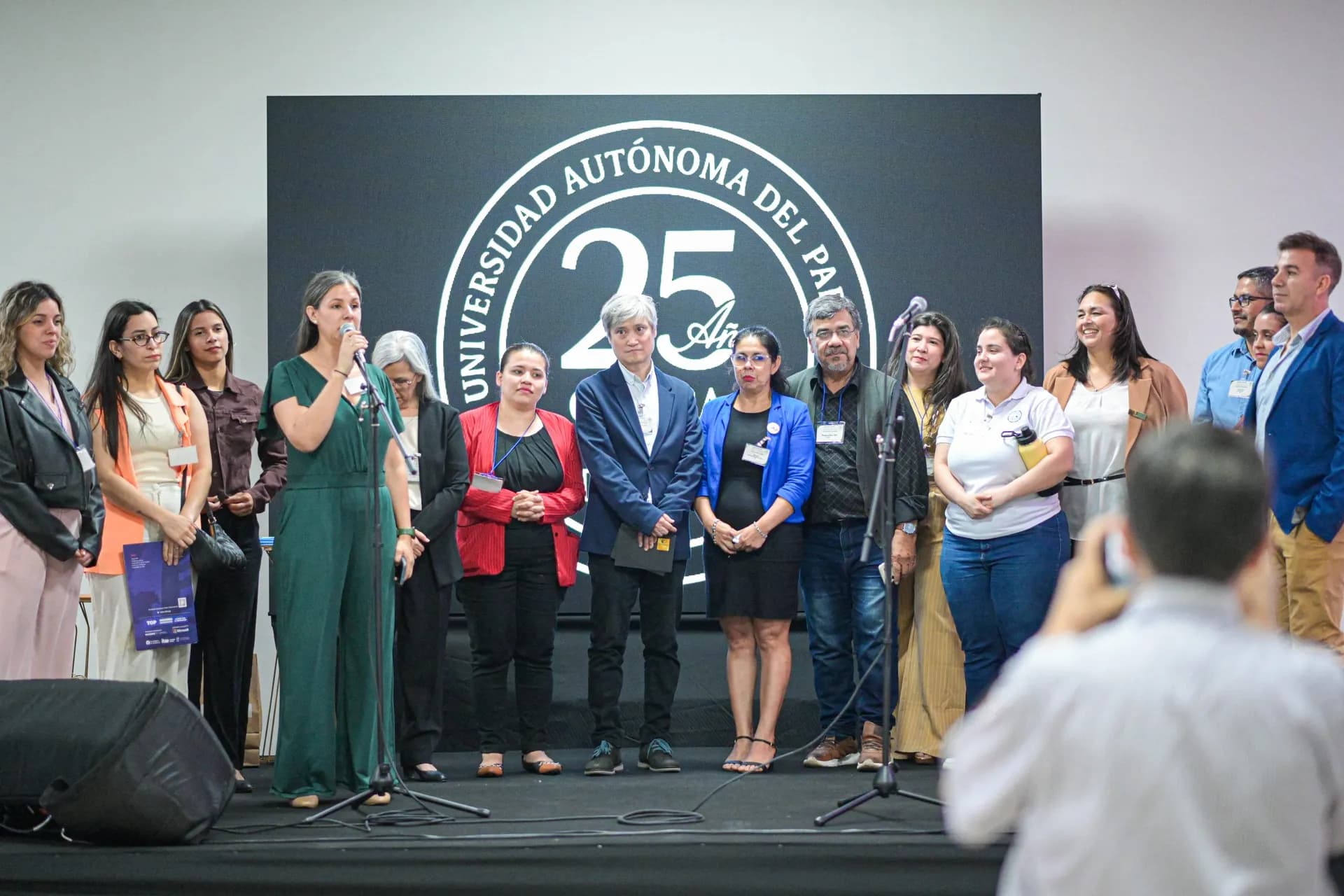 Universidad Autónoma del Paraguay celebró los 25 años de la carrera de Óptica y Contactología