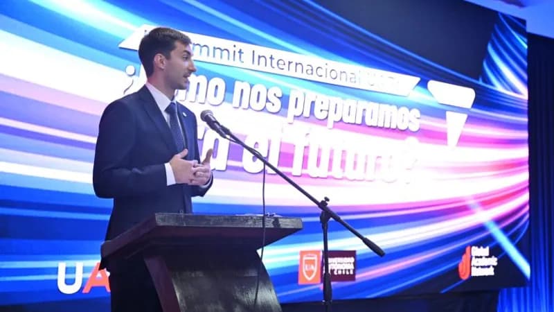 Universidad Autónoma del Paraguay realizó su II Summit Internacional: “¿Cómo nos preparamos para el futuro?”