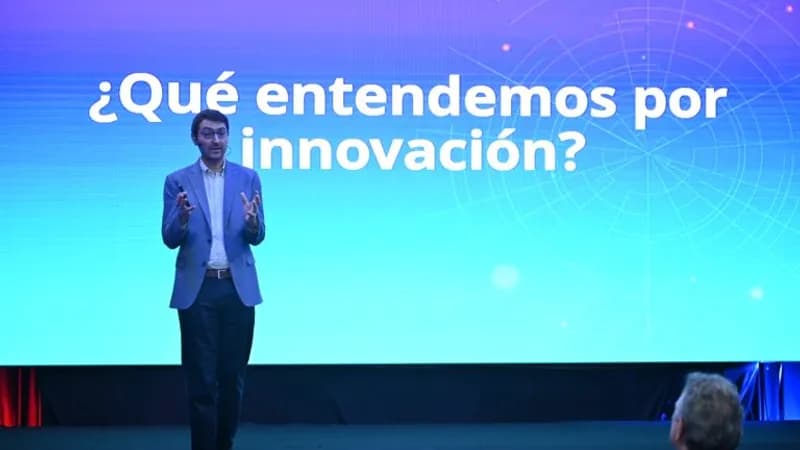 Universidad Autónoma del Paraguay realizó su II Summit Internacional: “¿Cómo nos preparamos para el futuro?”