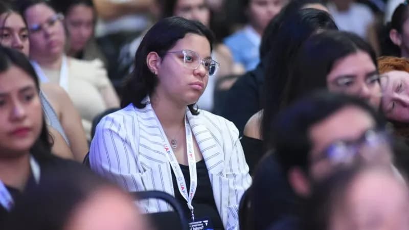 Universidad Autónoma del Paraguay realizó su II Summit Internacional: “¿Cómo nos preparamos para el futuro?”