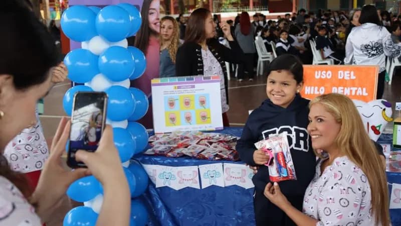 Estudiantes de la Carrera de Odontología de la UAP participaron en la Expo Odontológica ‘Sonrisas Brillantes, Futuros Brillantes’ 2024