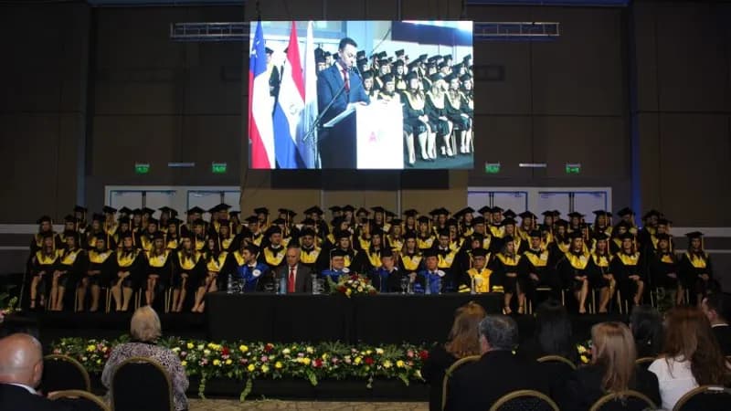 Universidad Autónoma del Paraguay realizó su solemne Ceremonia de Titulación de sus estudiantes generación 2023 y 2024