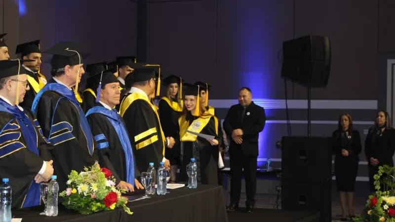 Universidad Autónoma del Paraguay realizó su solemne Ceremonia de Titulación de sus estudiantes generación 2023 y 2024