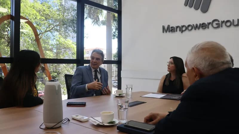Universidad Autónoma del Paraguay selló importante acuerdo con Manpower