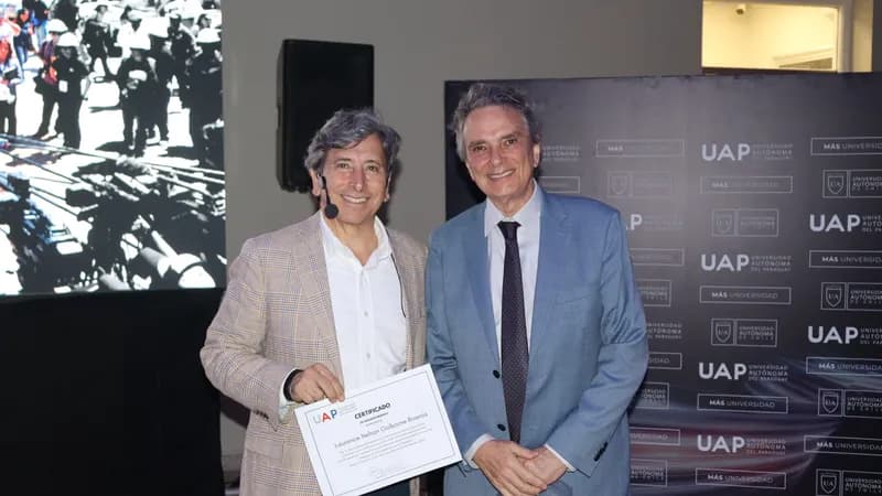 Ex ministro del Estado de Chile realizó una Master Class para estudiantes de la Universidad Autónoma del Paraguay