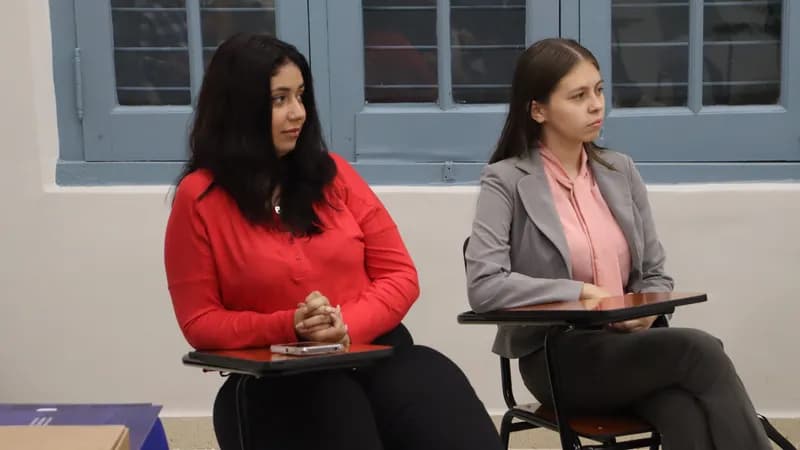 Estudiantes de la Carrera de Periodismo de la UAP celebraron el día Nacional del Periodista con interesante conversatorio