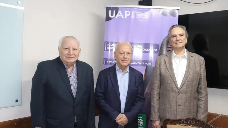 Visita del Presidente del Banco Basa a la UAP