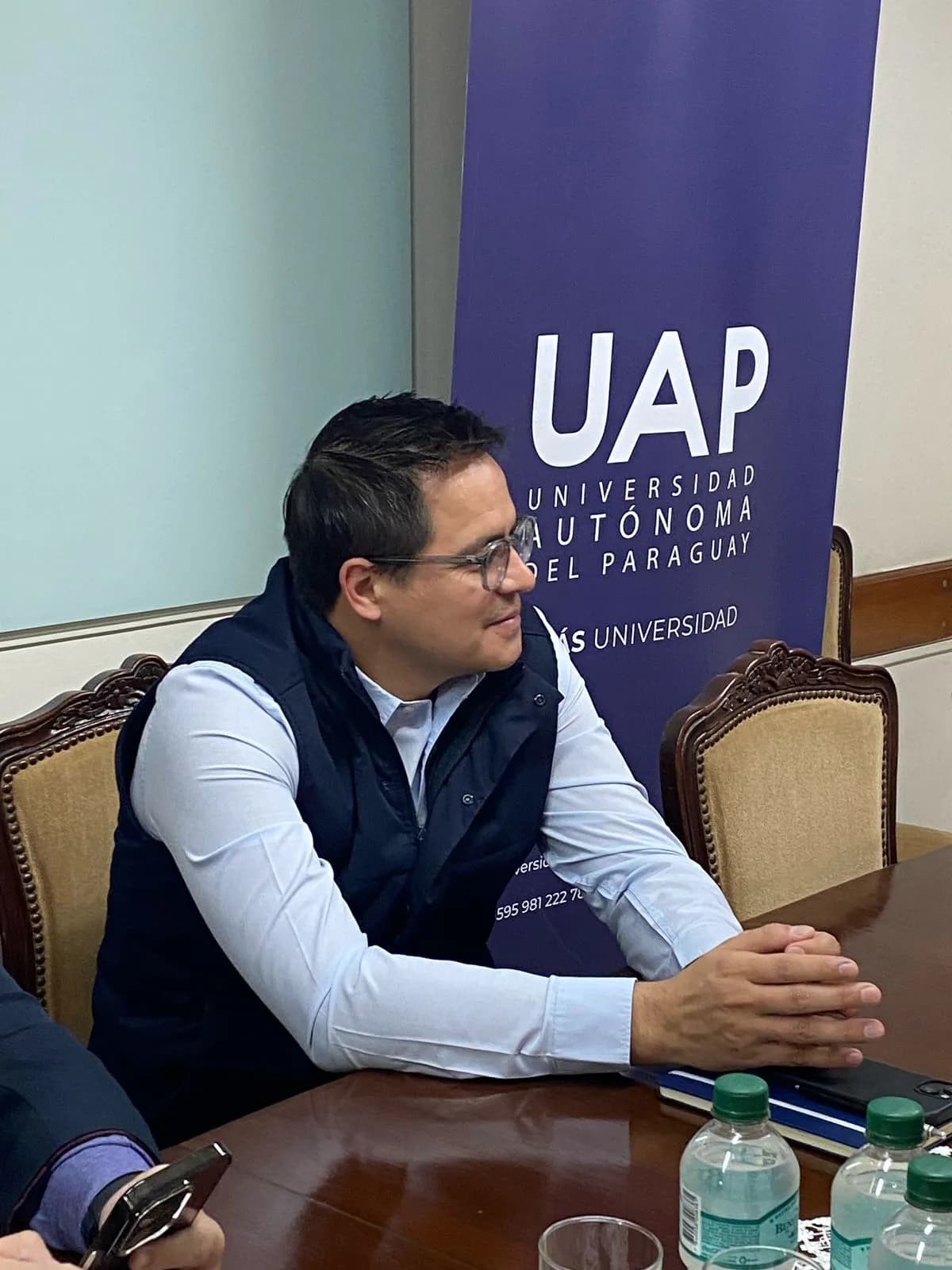 El Presidente del CONES, Federico Mora, visitó la Universidad Autónoma del Paraguay