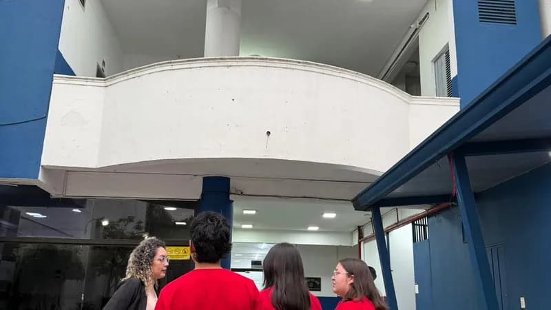Estudiantes de la UAP se preparan para realizar su visita a la Universidad Autónoma de Chile