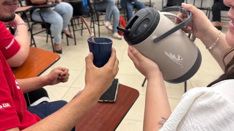 Estudiantes de la UAP se preparan para realizar su visita a la Universidad Autónoma de Chile
